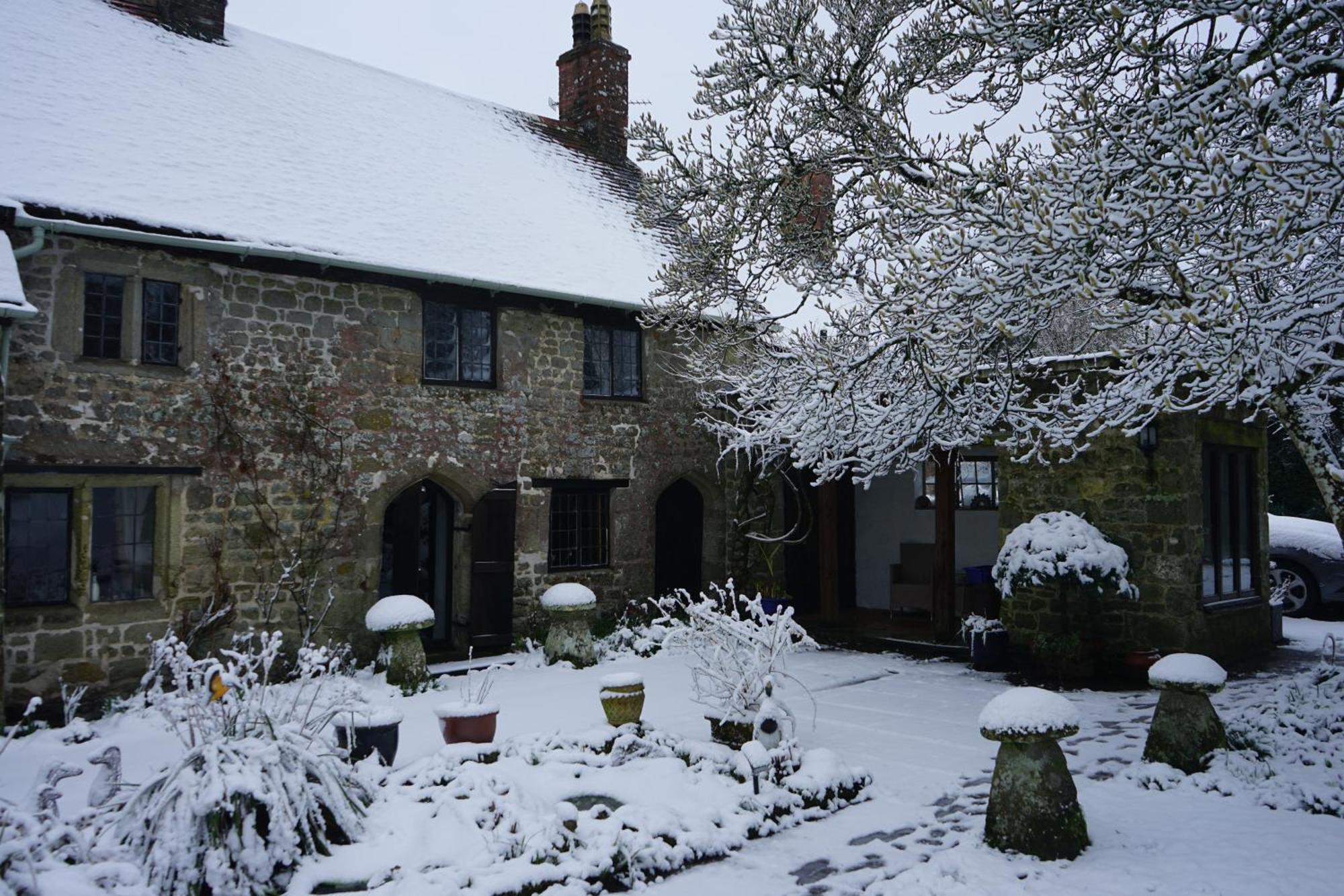 Character 2 Double Bedroom Cottage In Shaftesbury Esterno foto
