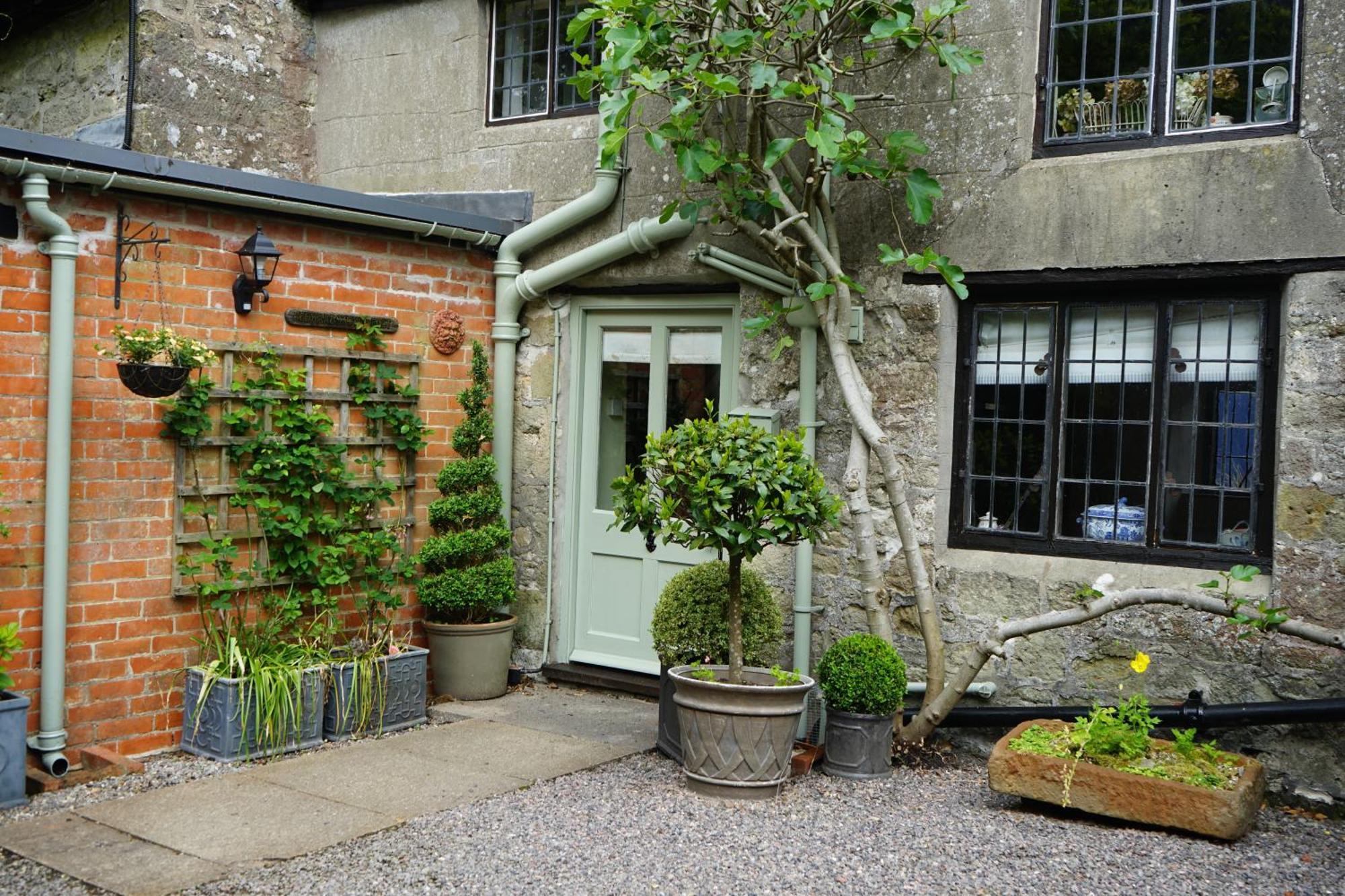 Character 2 Double Bedroom Cottage In Shaftesbury Esterno foto